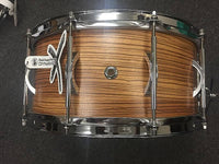 Caisse claire Dynamicx BackBeat Series 6,5x14" Black Swamp en placage de bois de zèbre (commande spéciale)