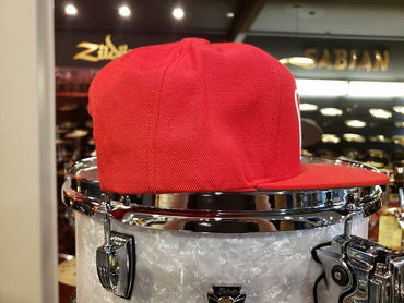 Casquette Snapback en tissu Drum Shop de Bentley en rouge avec logo blanc