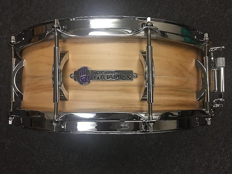 Caisse claire Black Swamp Dynamicx LIVE! Series Ambrosia Maple 5.5x14" en satin naturel (commande spéciale)