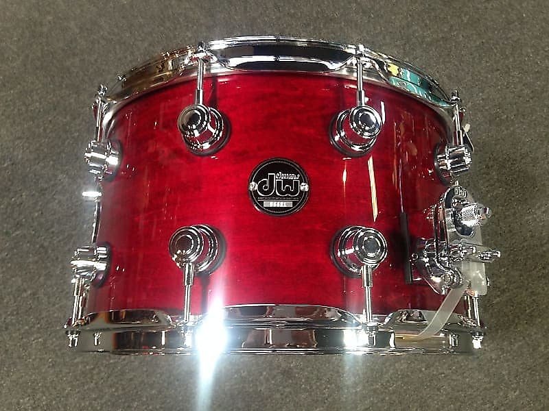 Caisse claire DW 8x14" Performance Series en vernis Cherry Stain