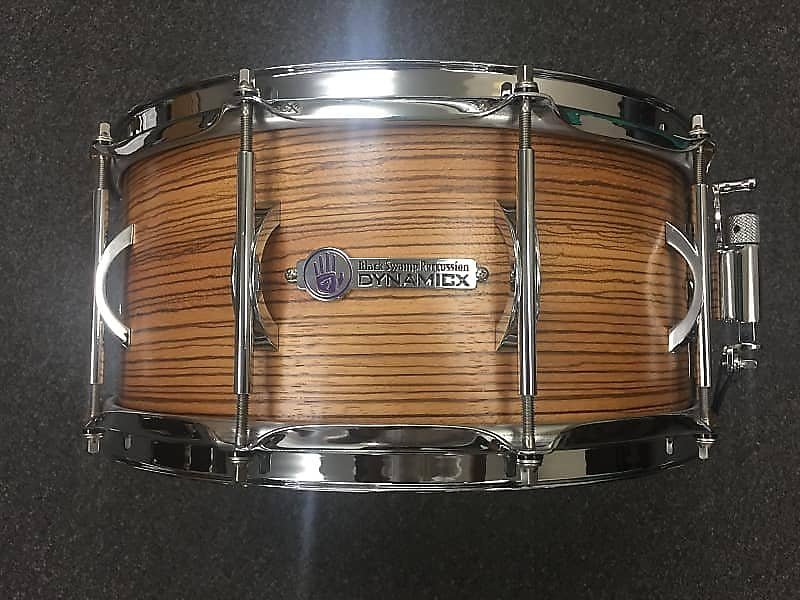 Caisse claire Dynamicx BackBeat Series 6,5x14" Black Swamp en placage de bois de zèbre (commande spéciale)