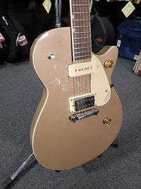 Gretsch G2215-P90 Streamliner Junior Jet Club Solid-Body en Sahara Metallic avec touche en laurier *EN STOCK*