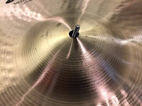 Cymbale Ride Zildjian Medium 24" A0037 avec lien vidéo