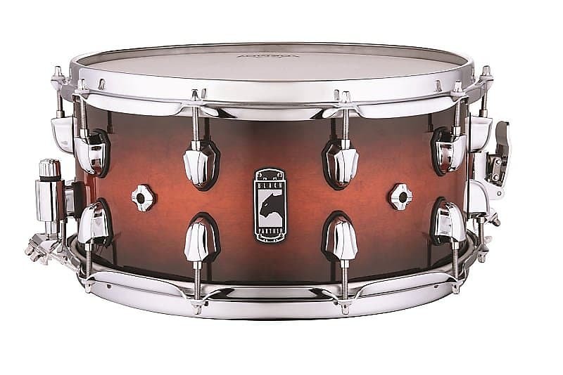 Caisse claire Mapex 7x14" Black Panther "Solidus" en rouge et noir