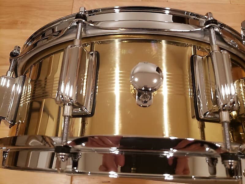 Caisse claire personnalisée Rogers 5x14" B7 Brass Dyna-Sonic